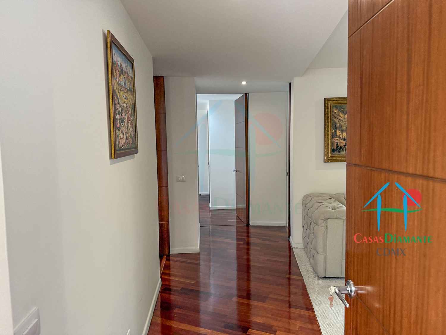 Polanco Tres Picos Rojo - Sala de TV 3 Polanco Tres Picos Rojo - Sala de TV 3